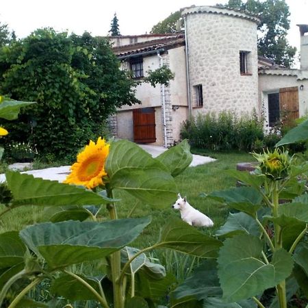 Hotel Clot De Felines Chambre Spacieuse Entrevaux Exterior foto
